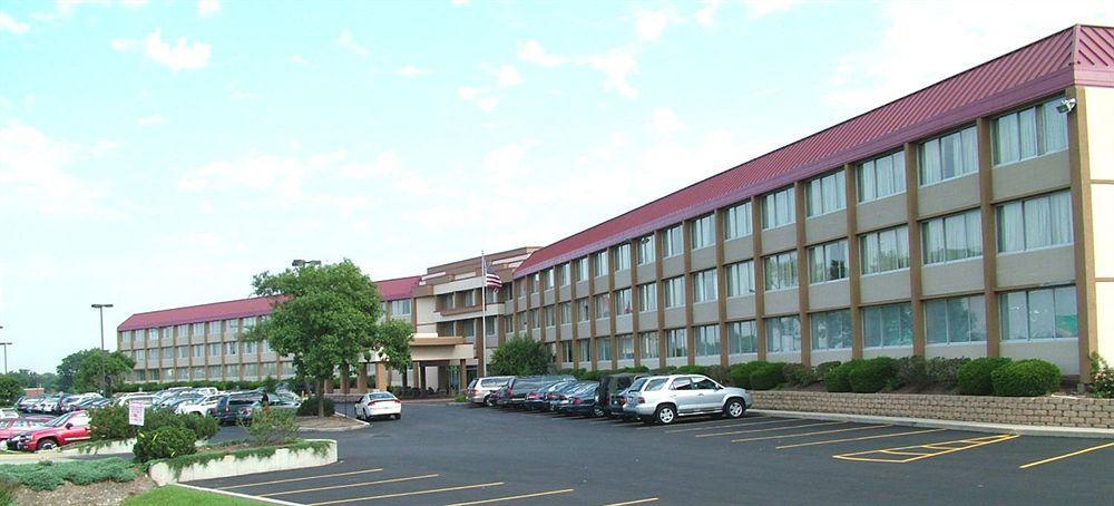 Best Western Plus Chicago Hillside Exterior photo